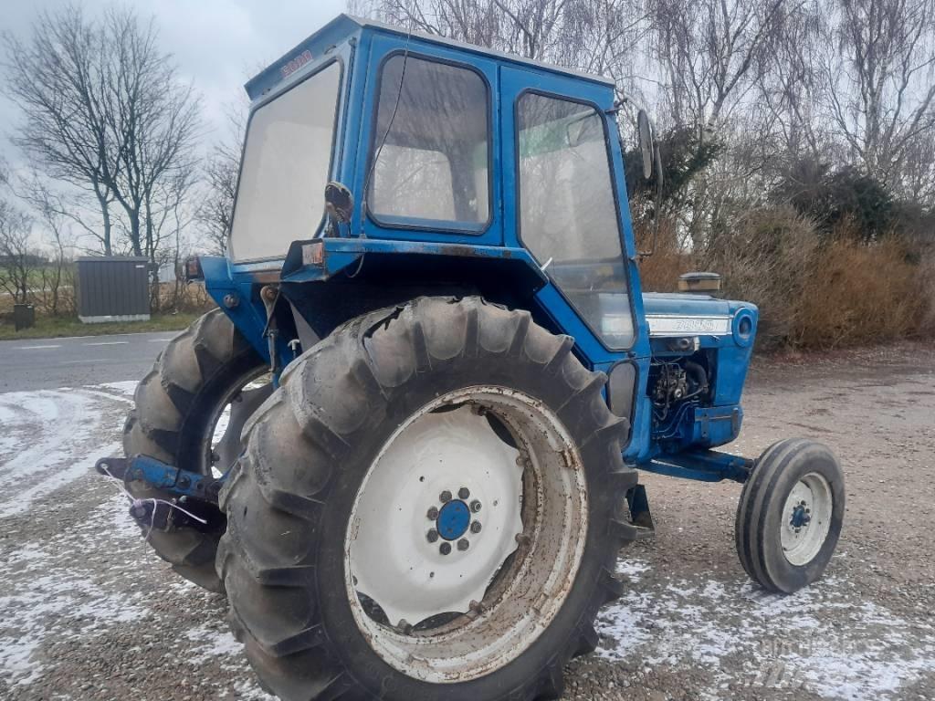 Ford 7000 Dual power Трактори