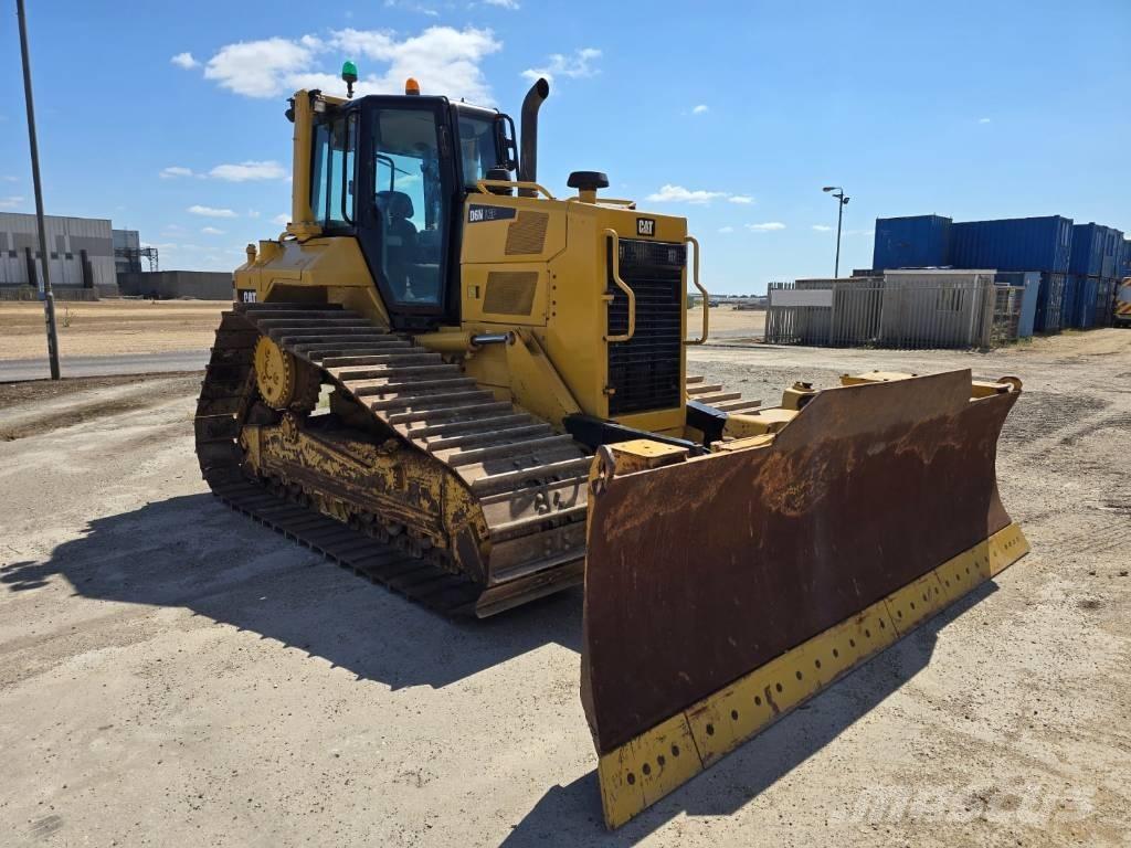 CAT D 6 N LGP Верижни булдозери
