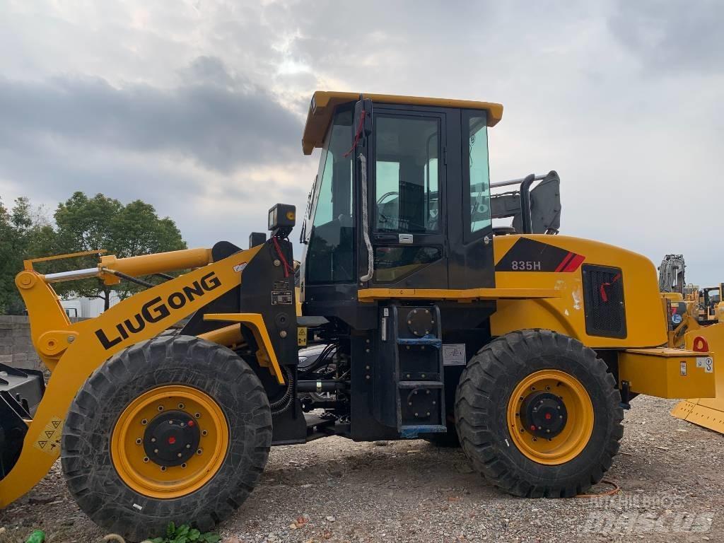 LiuGong 835H Верижен товарач