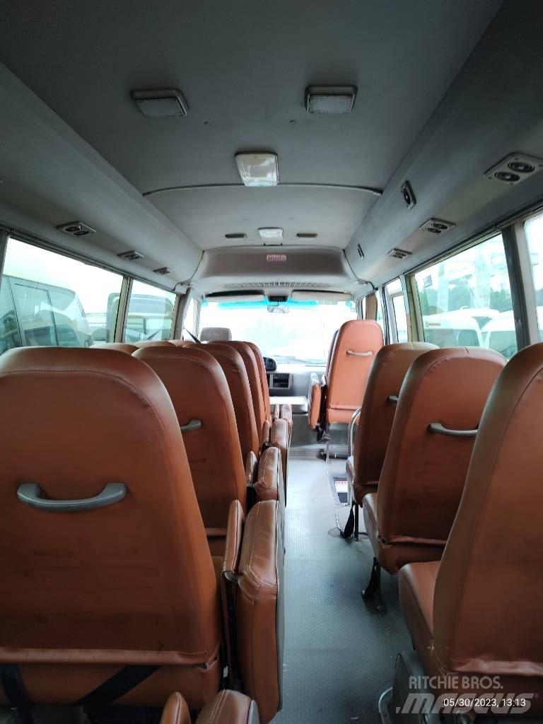Toyota Coaster Bus Мини бусове
