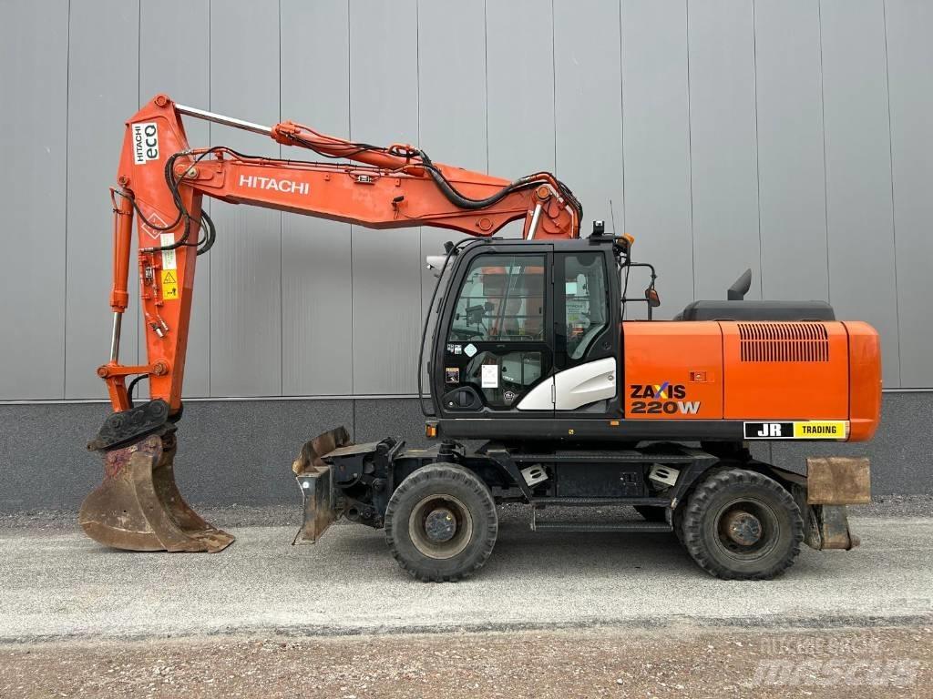 Hitachi ZX220W-5B Колесни екскаватори