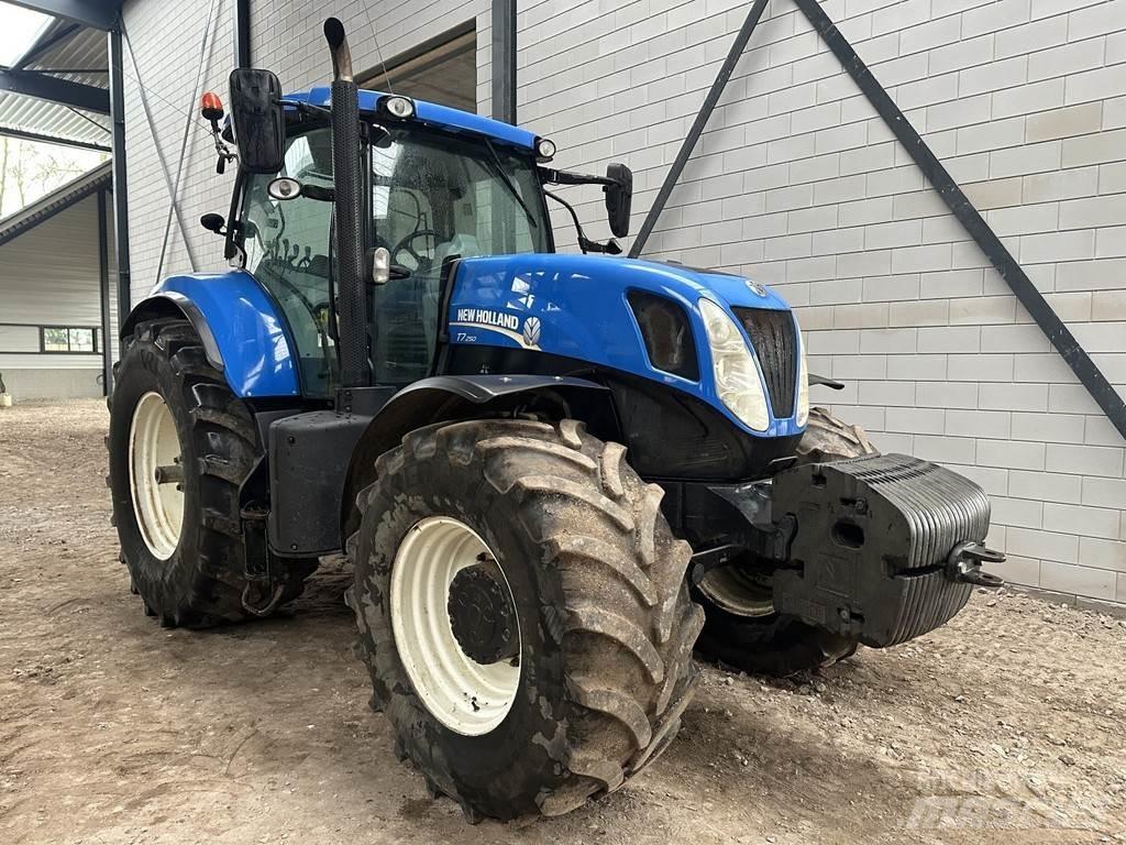 New Holland T7.250 Трактори