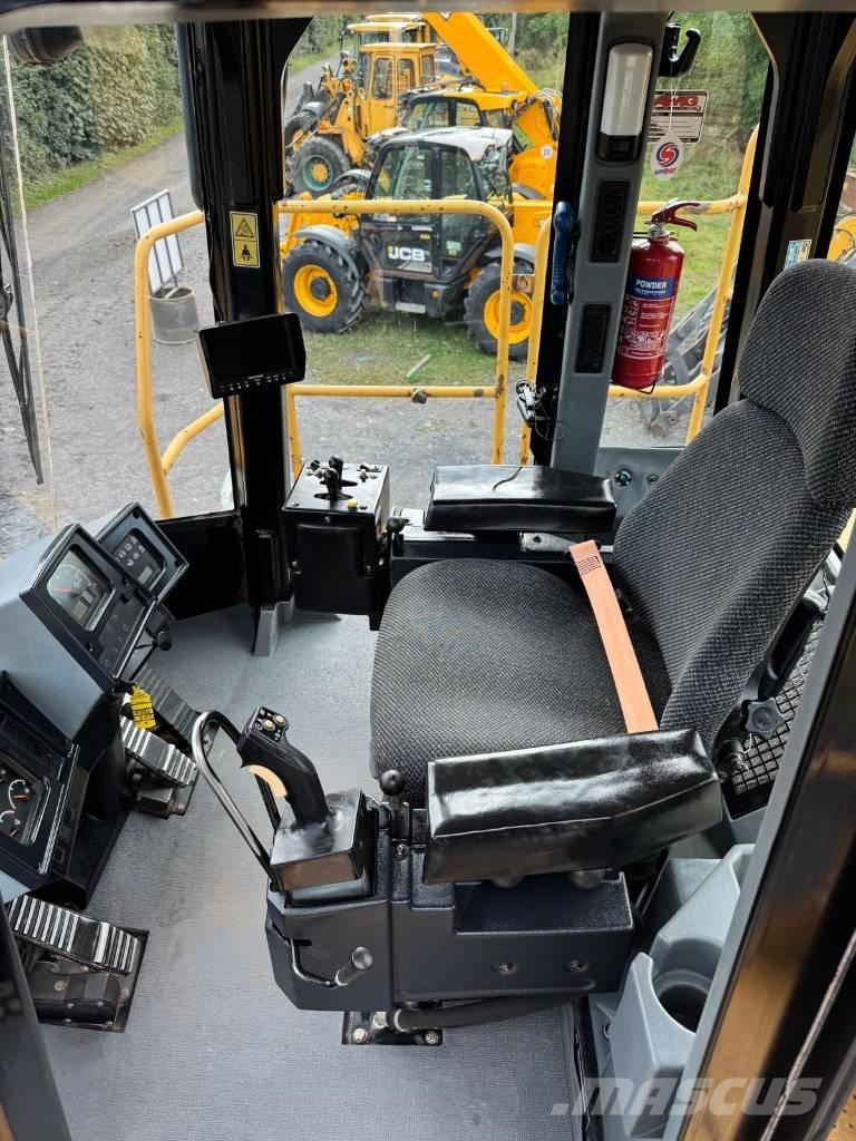 CAT 988 H Колесни товарачи