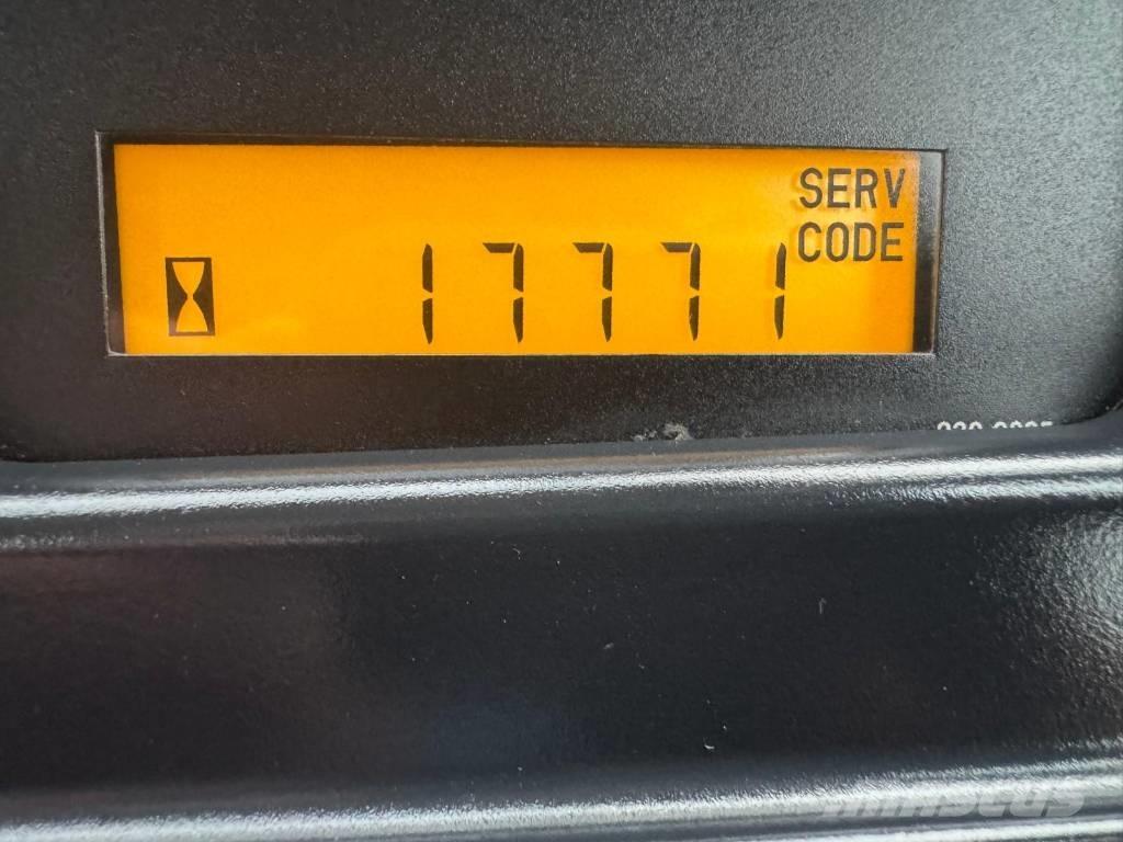 CAT 988 H Колесни товарачи