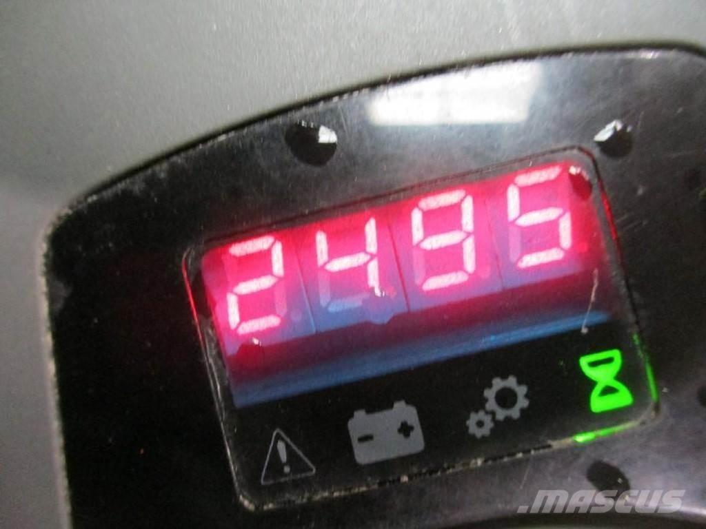 BT LPE200 Транспалетни колички с платформи