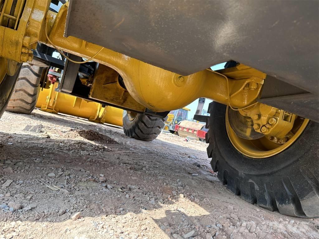 SDLG L 936 Колесни товарачи