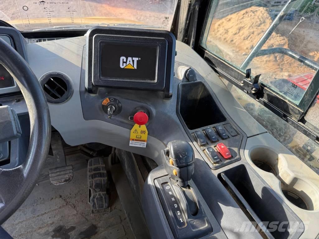 CAT 730 Дъмпери/моторни превозни средства