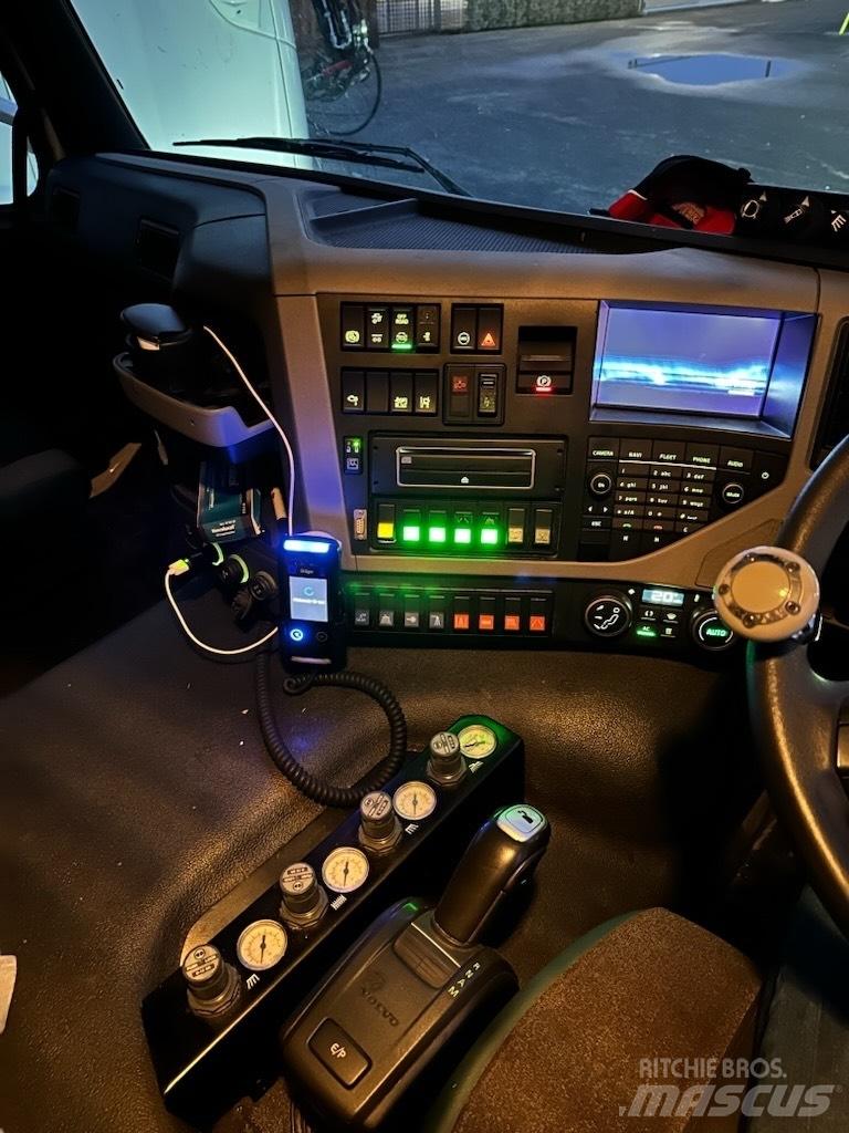 Volvo FM 500 Камиони за почистване