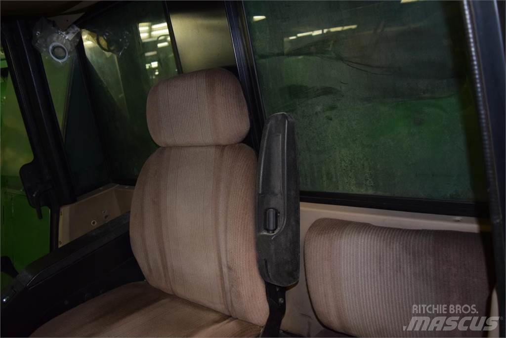 John Deere 2064 Комбайни
