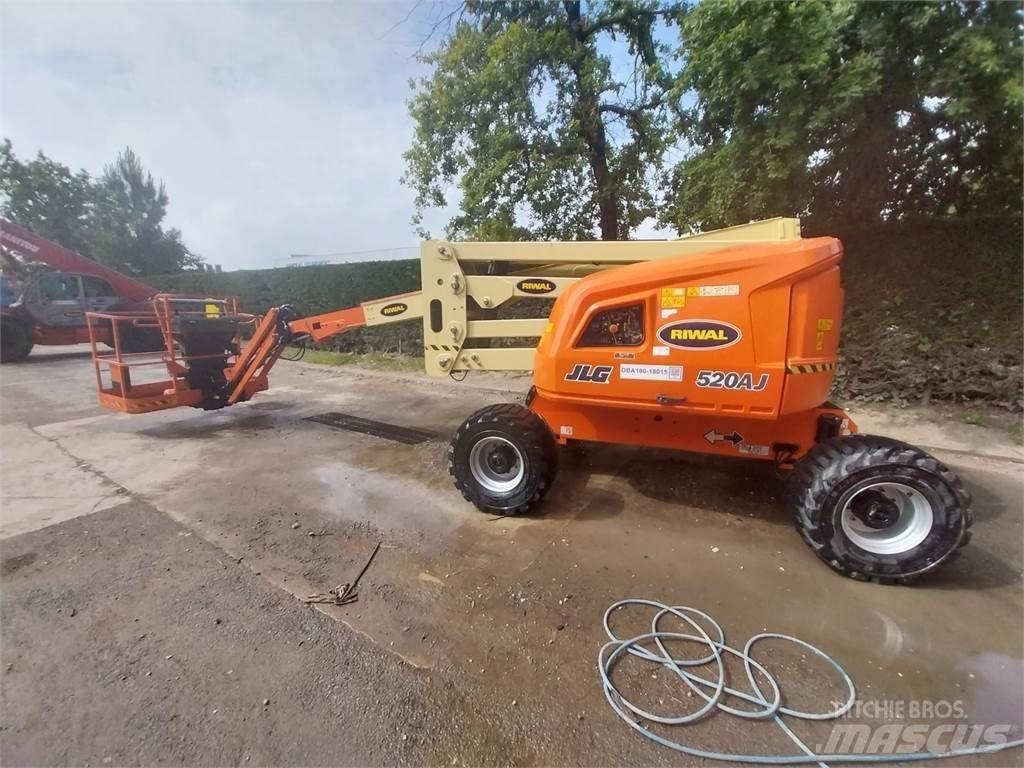 JLG 520AJ Съчленени стрелови подемници
