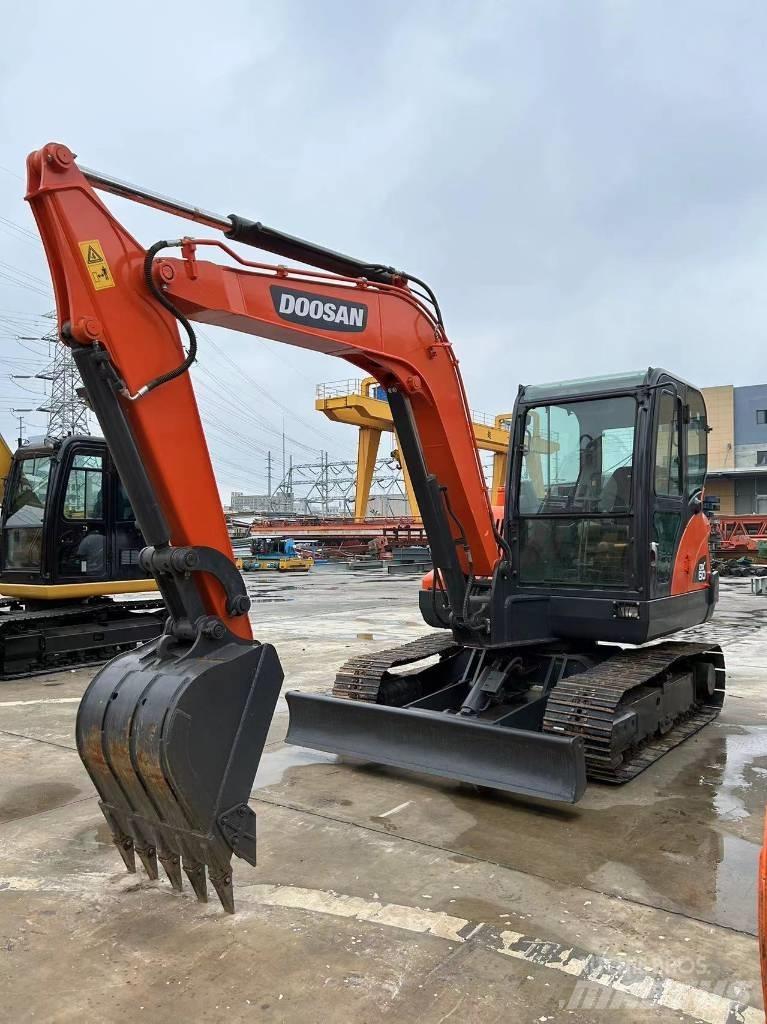 Doosan DX60-9 Мини екскаватори < 7 т