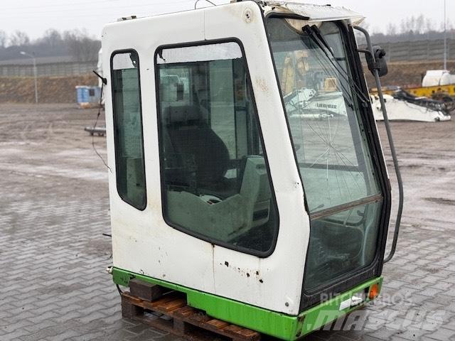 Liebherr A 924 B CAB Кабина