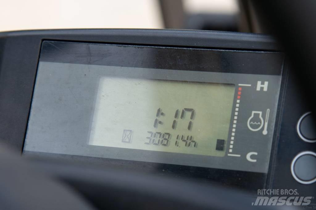 Hyster H2.5XT Камиони с АГУ