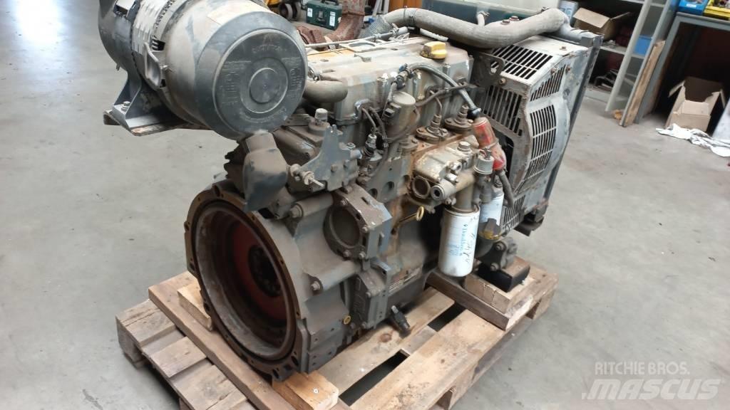 Deutz BF4M1012E Двигатели