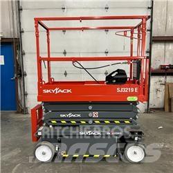 SkyJack SJ 3219 Ножични работни платформи