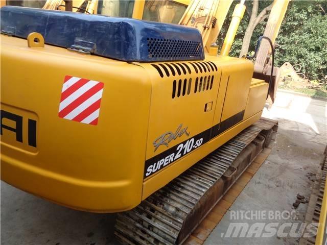 Hyundai R210-5D Колесни екскаватори