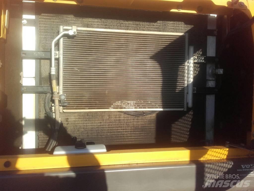 Volvo EC250DL Верижен екскаватор