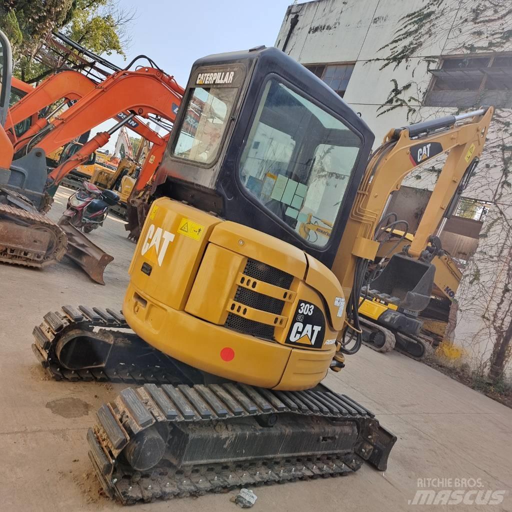 CAT 303 CR Мини екскаватори < 7 т
