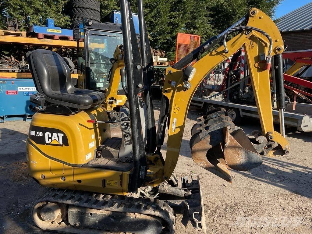 CAT 300.9 D Мини екскаватори < 7 т