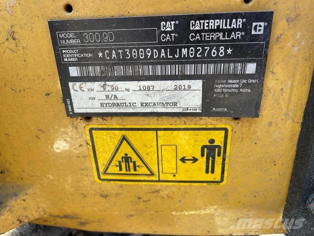 CAT 300.9 D Мини екскаватори < 7 т