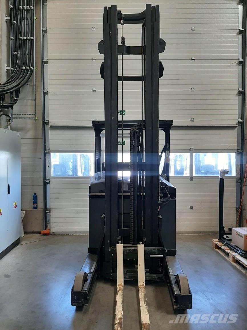 Yale MR16H Ретрак/ Високоповдигач с изместване на вилката напред