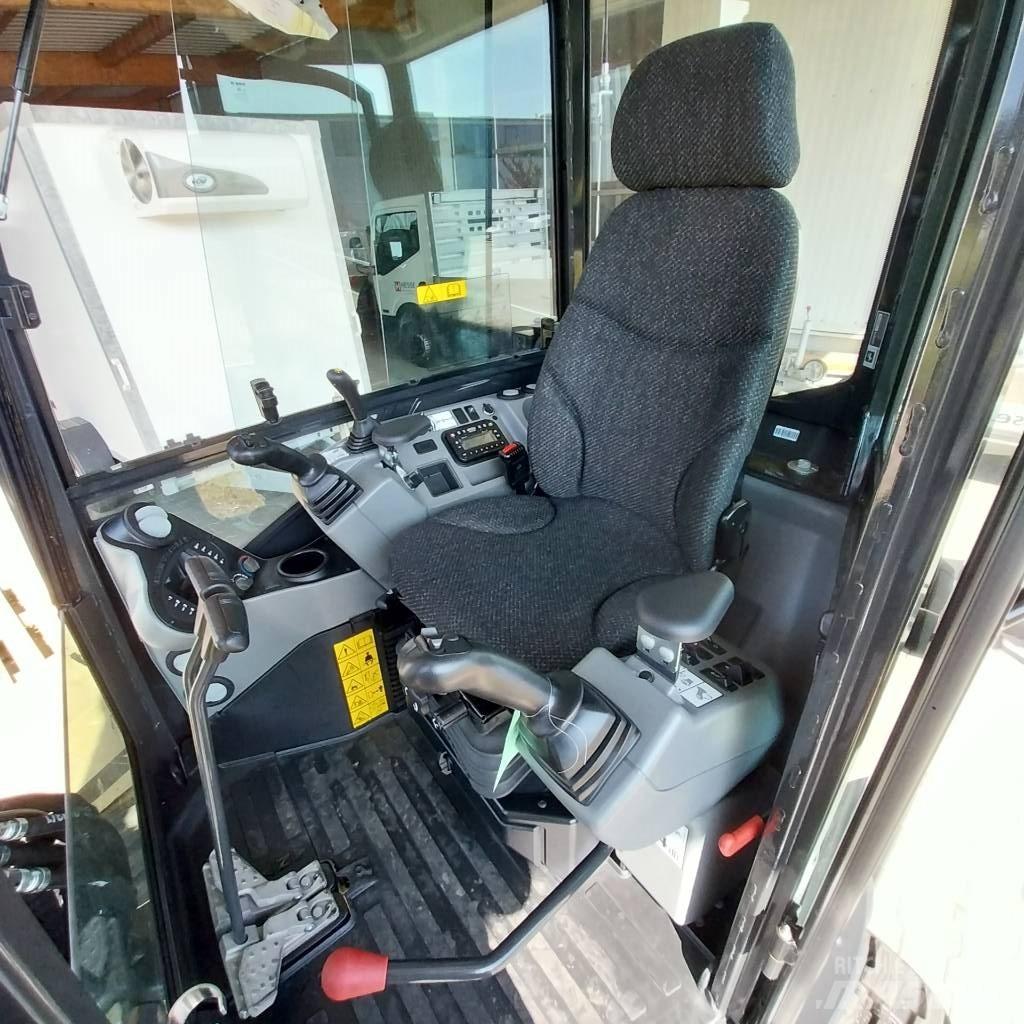 Bobcat E 27 Мини екскаватори < 7 т