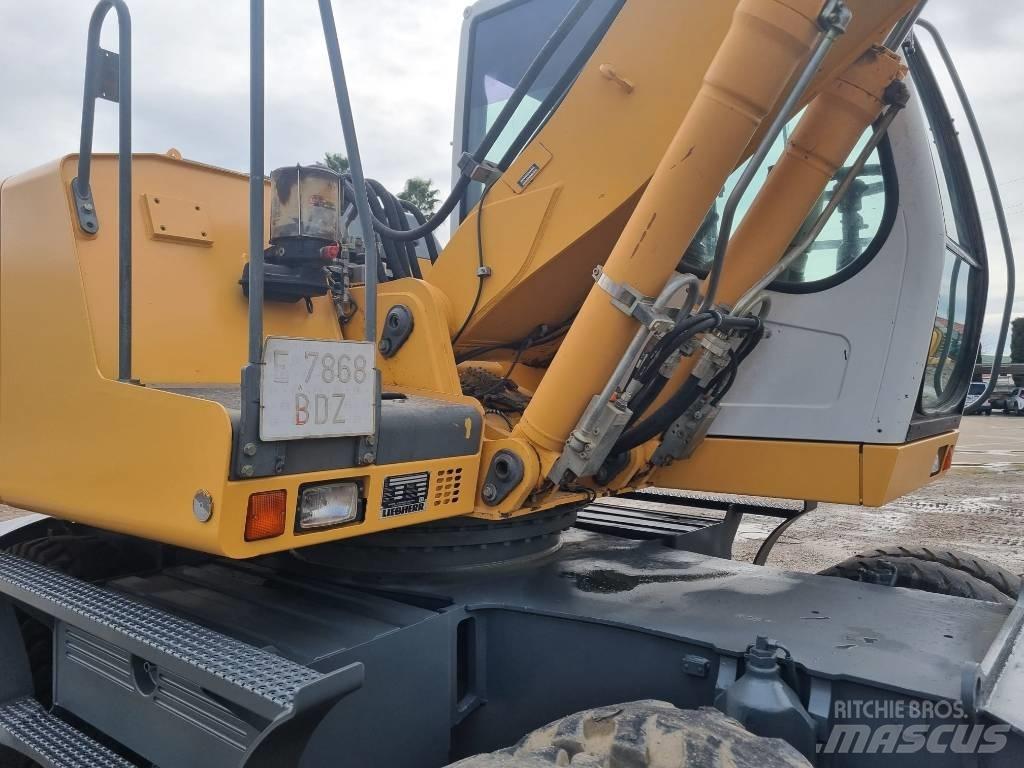 Liebherr A 900 C Колесни екскаватори