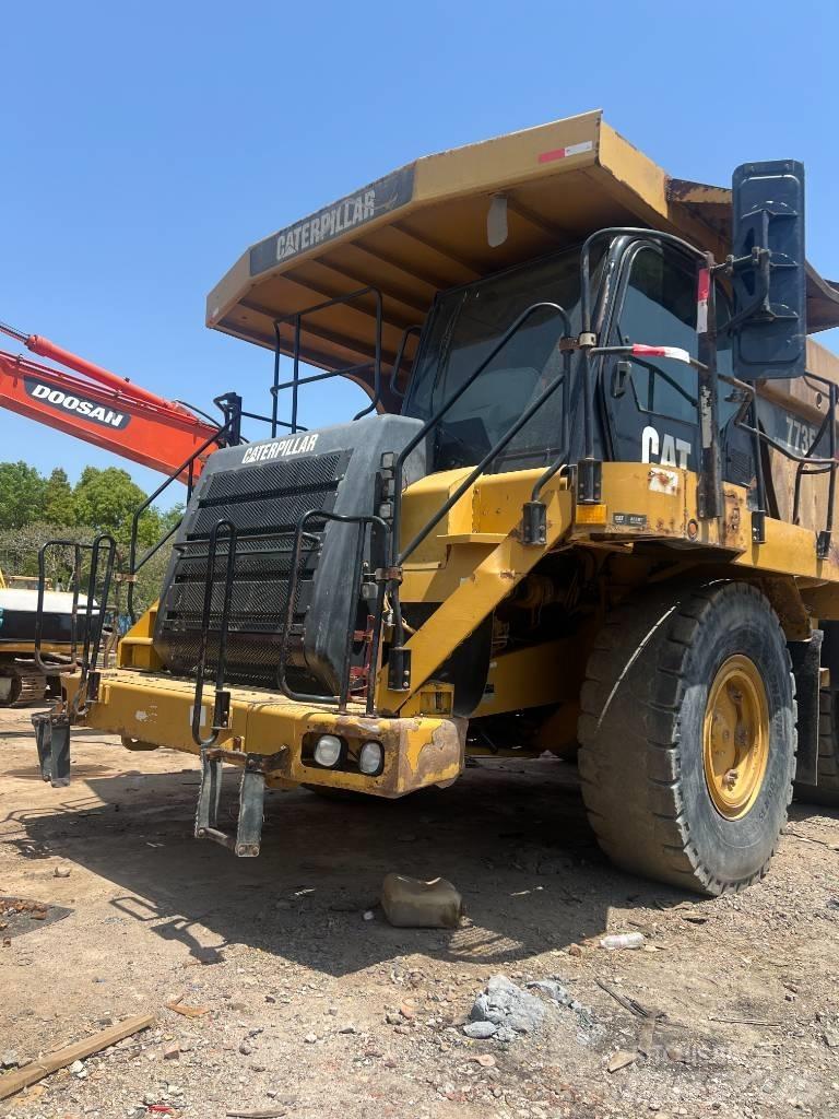 CAT 773 E Твърди самосвали
