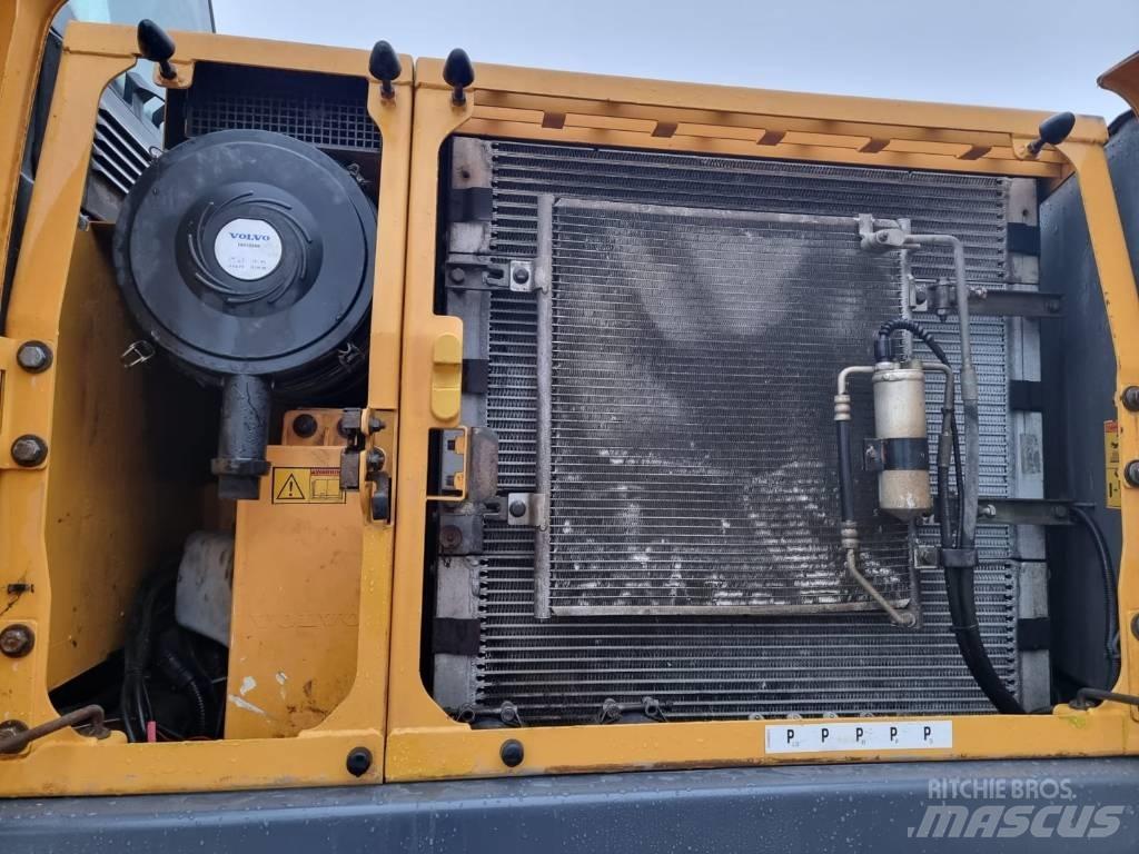 Volvo EW160 C Ii Колесни екскаватори
