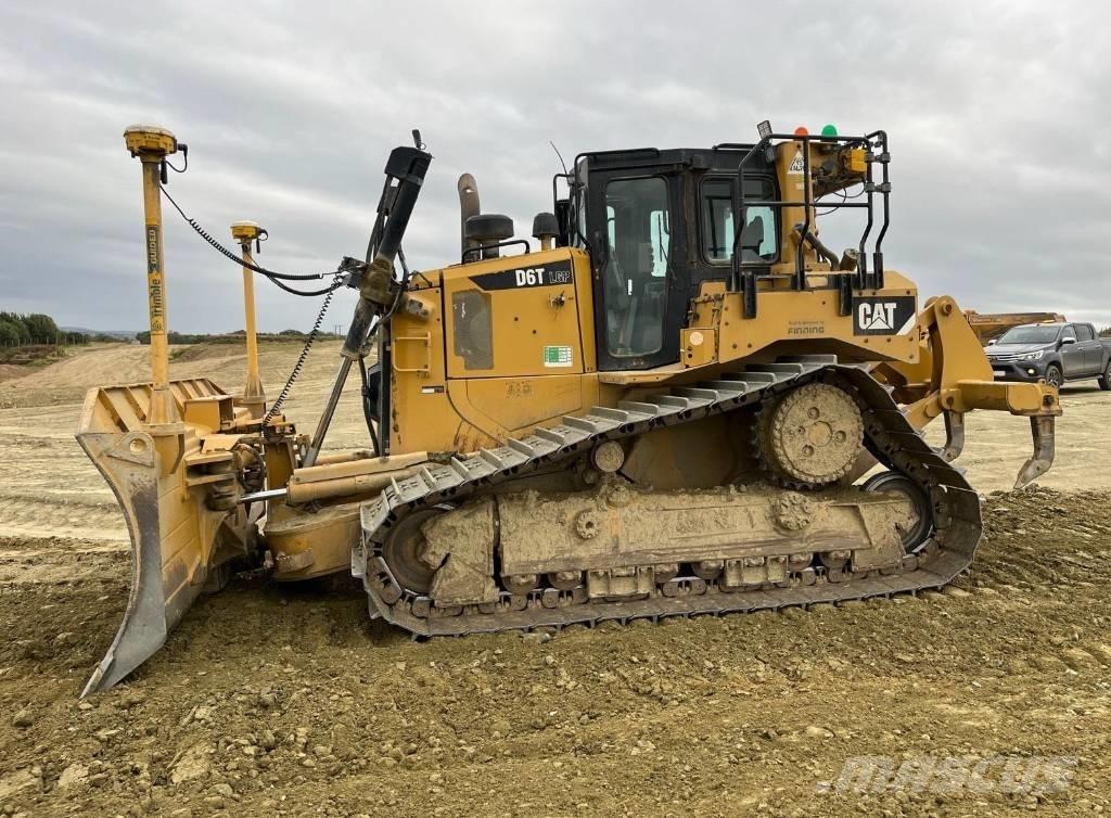 CAT D 6 T LGP Верижни булдозери
