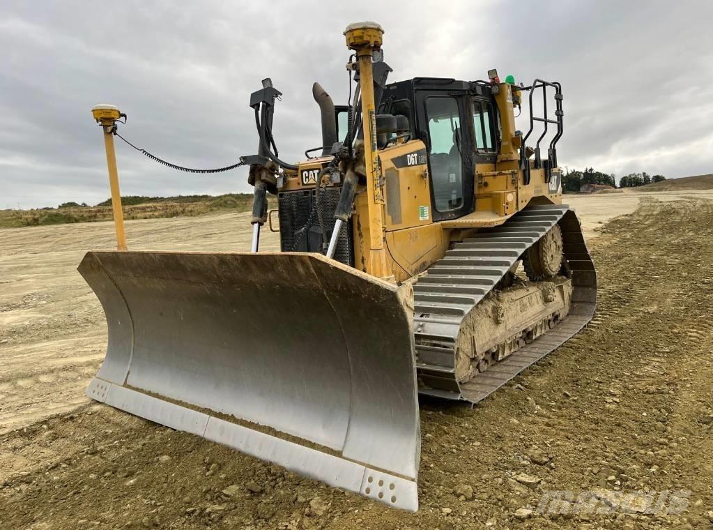 CAT D 6 T LGP Верижни булдозери
