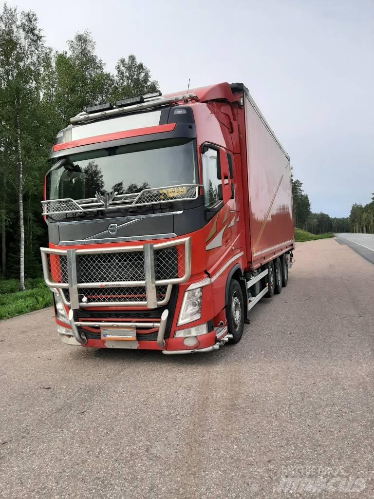 Volvo FH 13 Камиони за дървени стърготини
