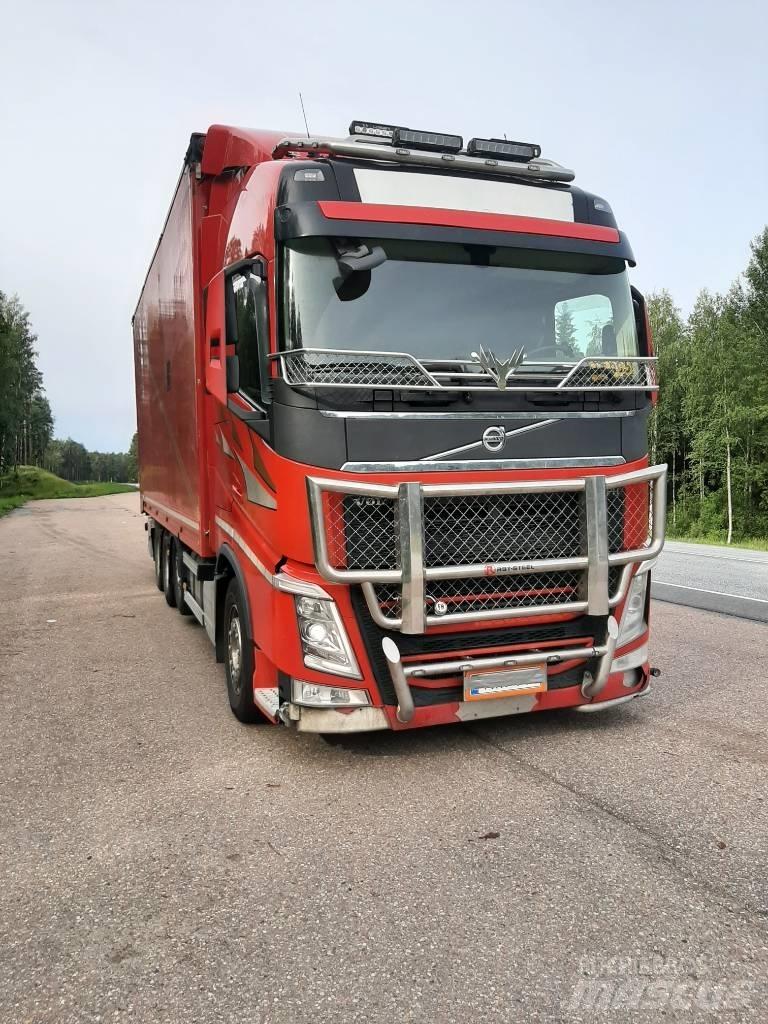 Volvo FH 13 Камиони за дървени стърготини
