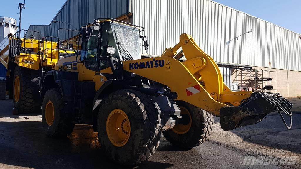 Komatsu WA320-8E0 Колесни товарачи