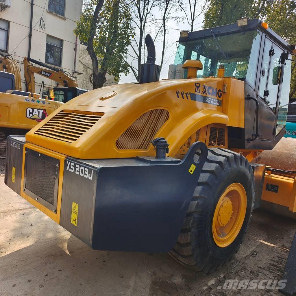 XCMG XS 202 J Еднобарабанни ролки
