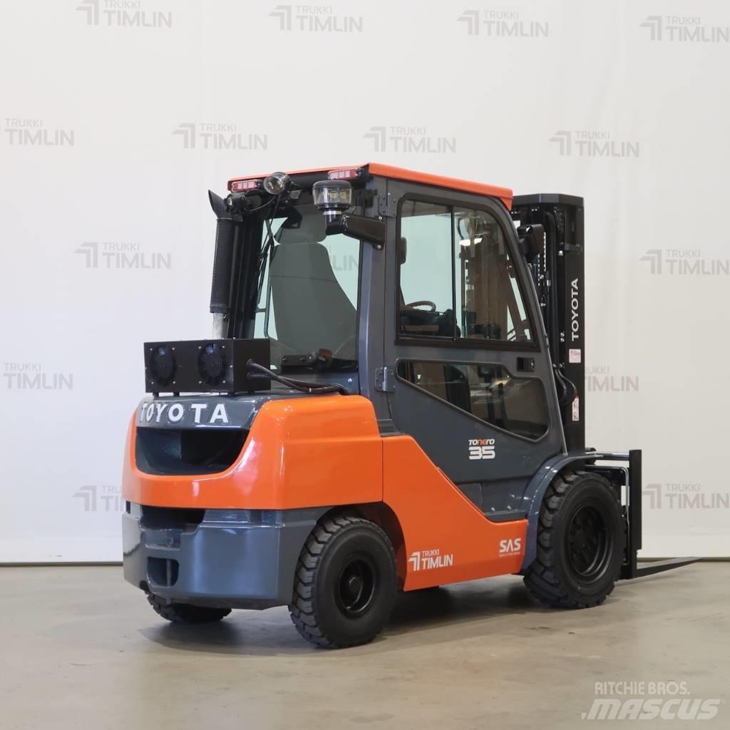 Toyota 52-8FDJF35 Дизелови камиони