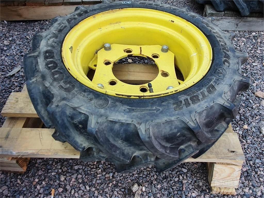 Goodyear 200/70R16 Колелета/Гуми
