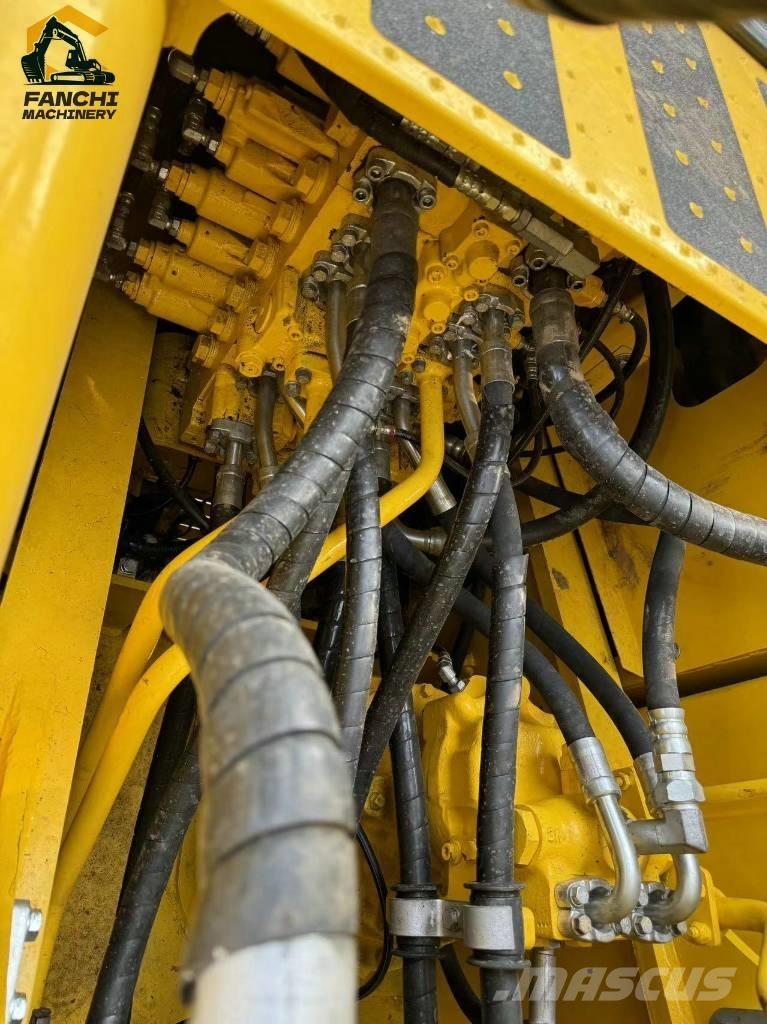 Komatsu PC 220 LC Верижен екскаватор