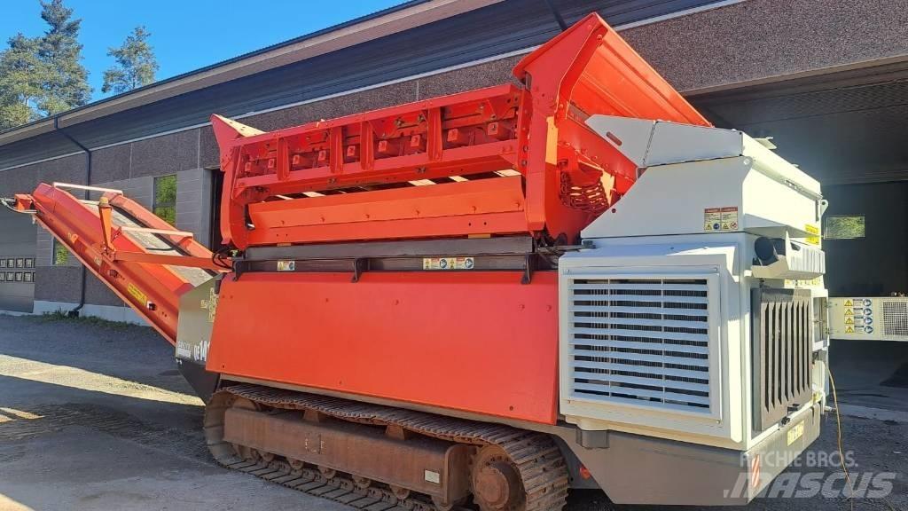 Sandvik QE 141 Мобилни скрийнери
