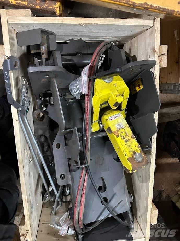 CLAAS Axion 800 Други аксесоари за трактори