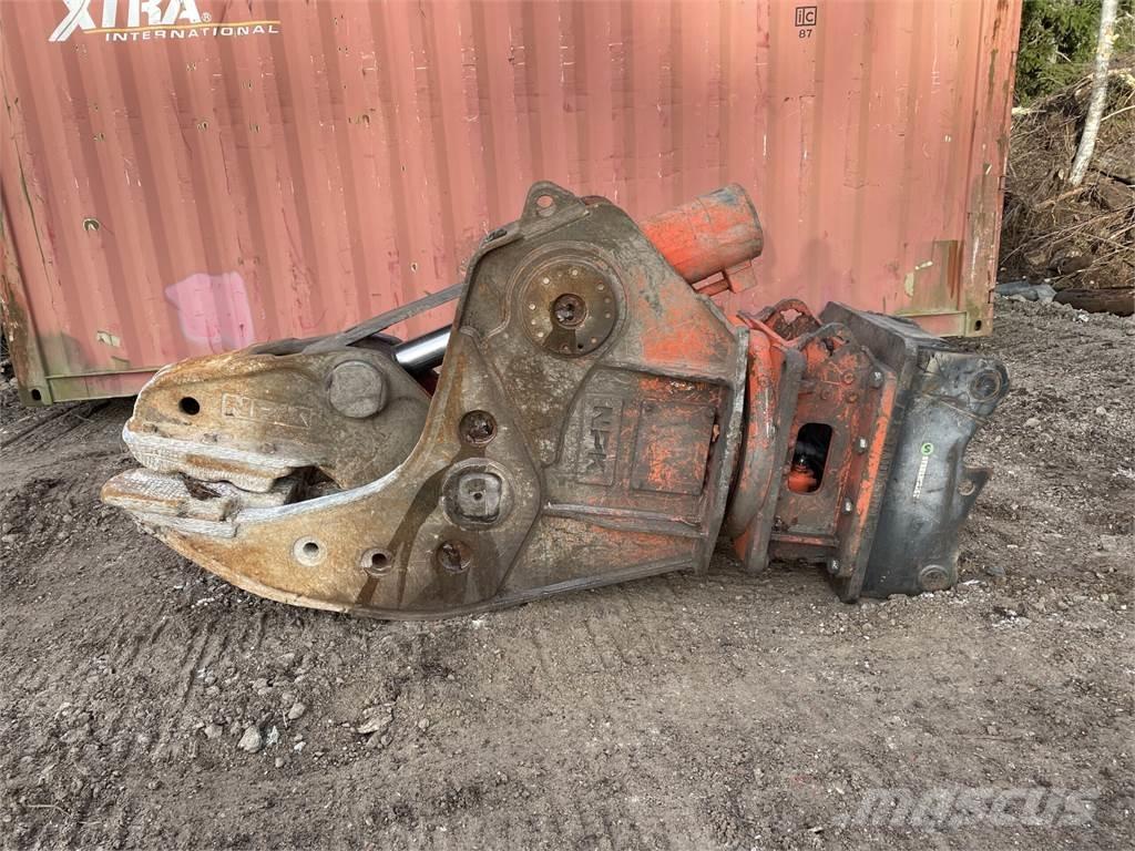 NPK U-31 JXR Трошачки