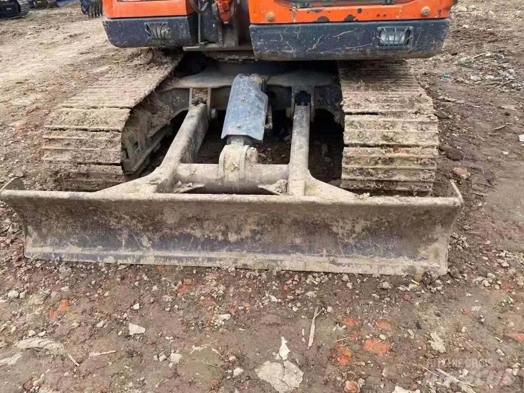 Doosan DX 75-9 C Верижен екскаватор