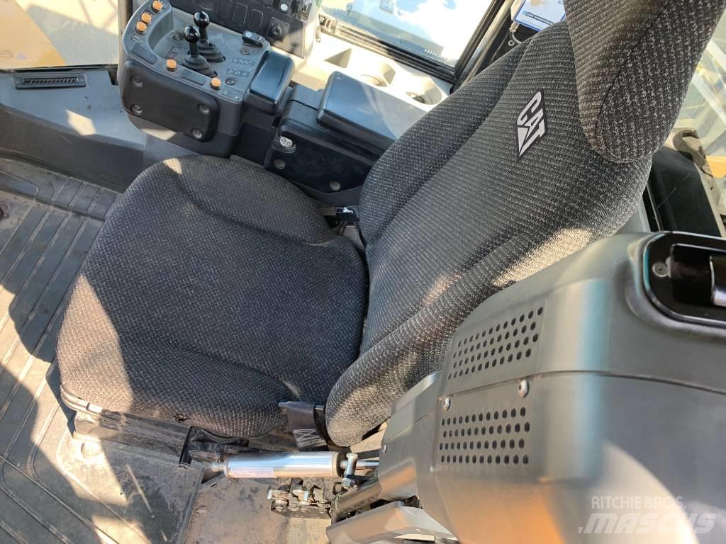 CAT 966MXE Колесни товарачи