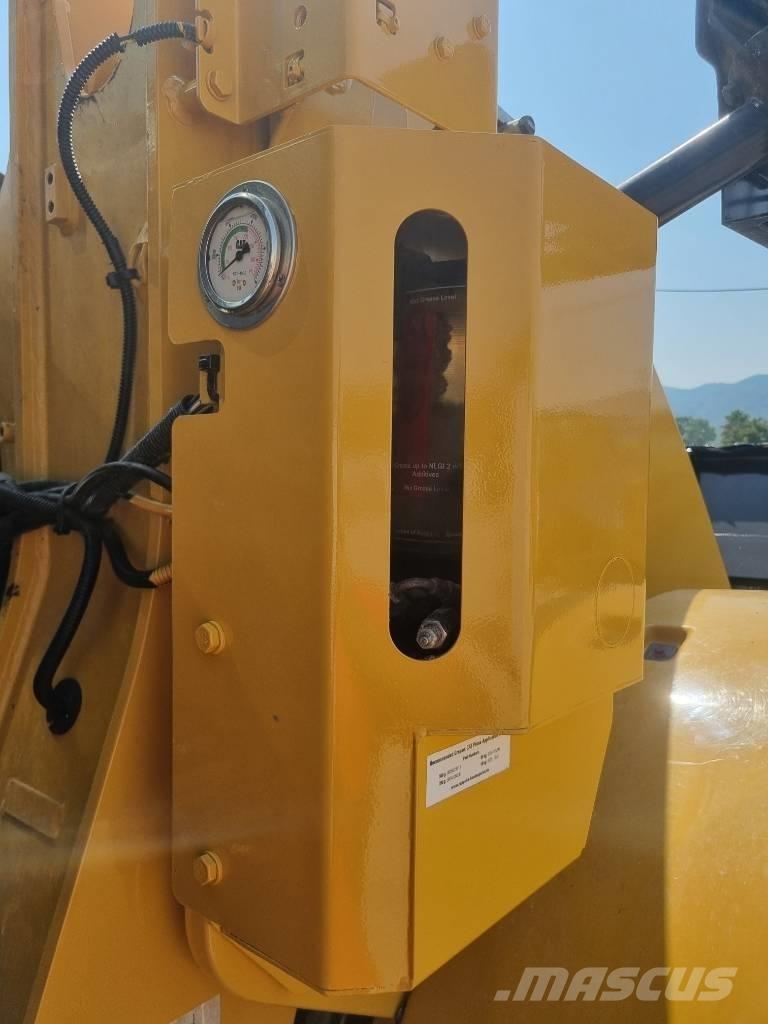 CAT 938 M Колесни товарачи
