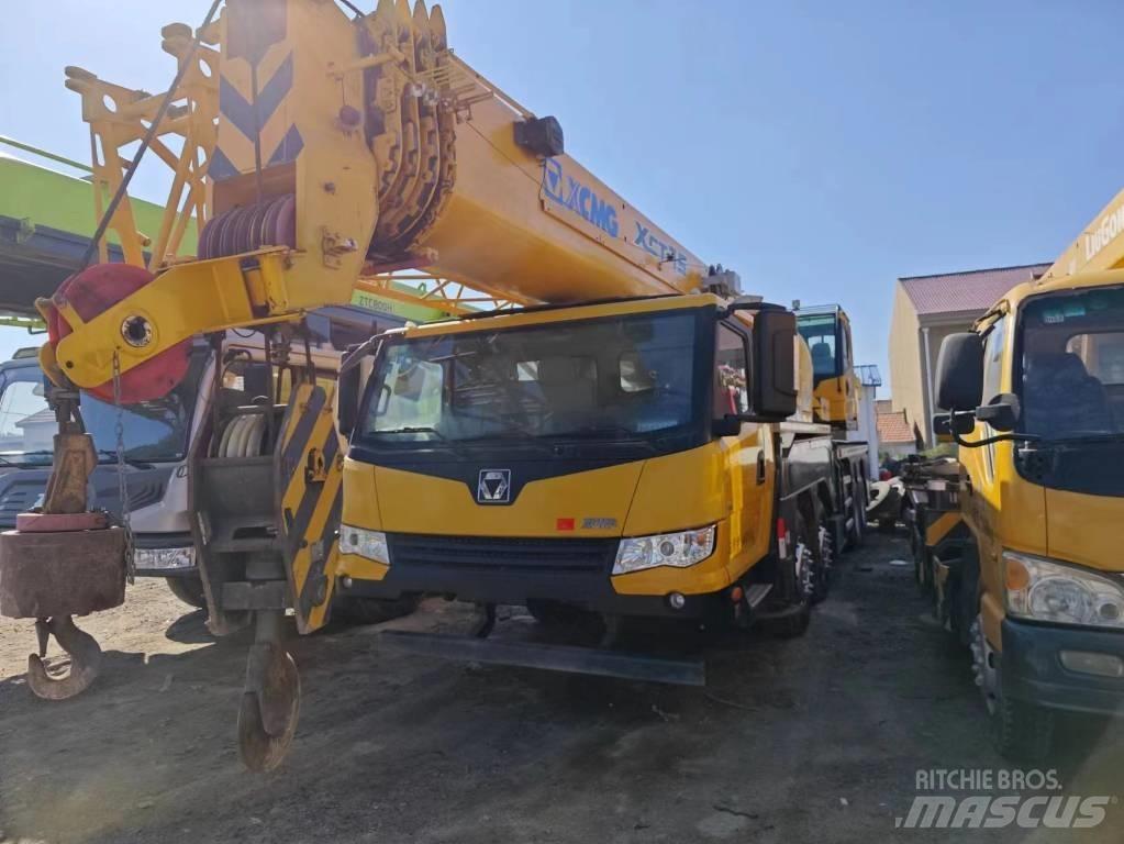 XCMG 50K Всъдеходни кранове