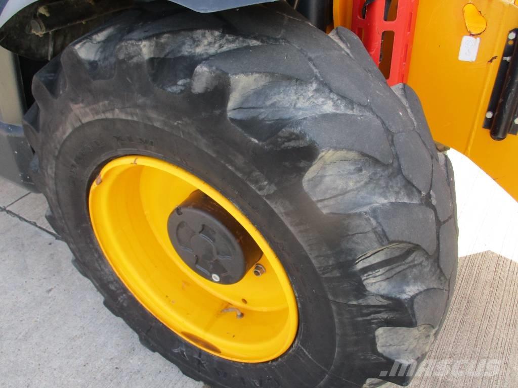 JCB 540-200 (920) Телескопични товарачи