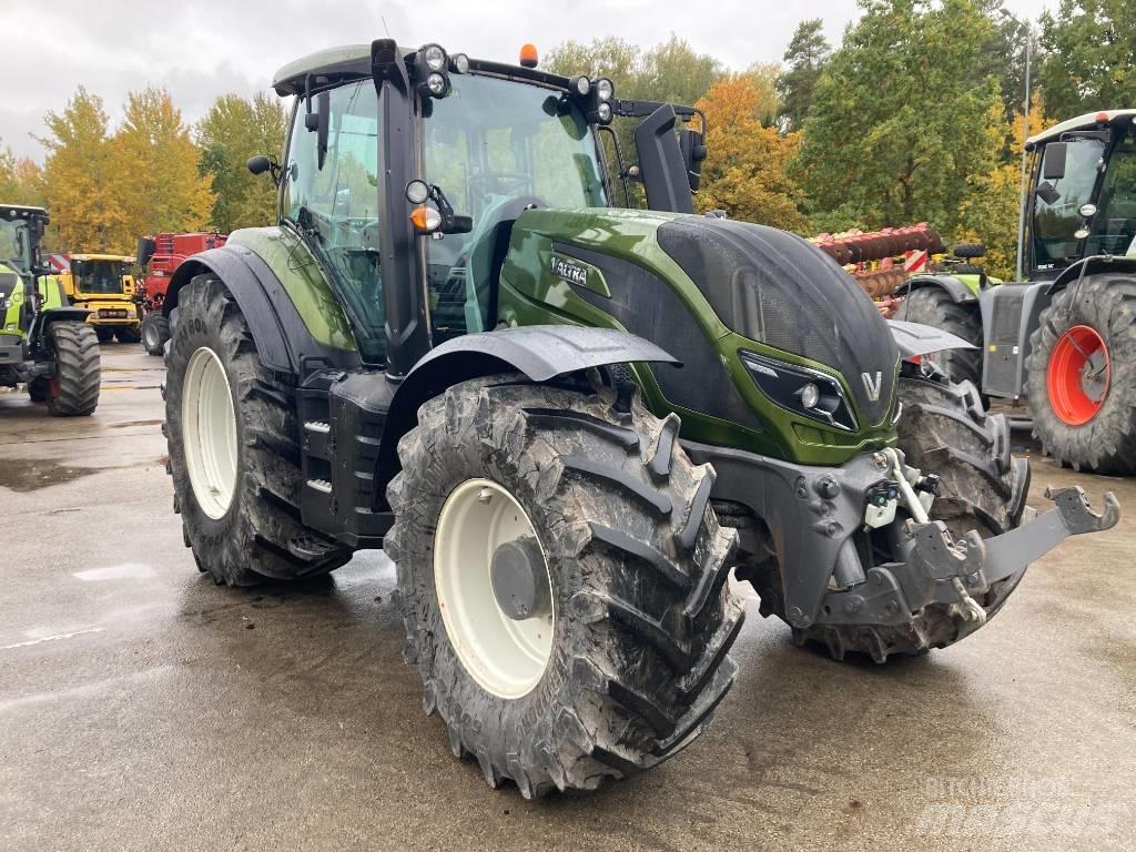 Valtra T 234 Трактори