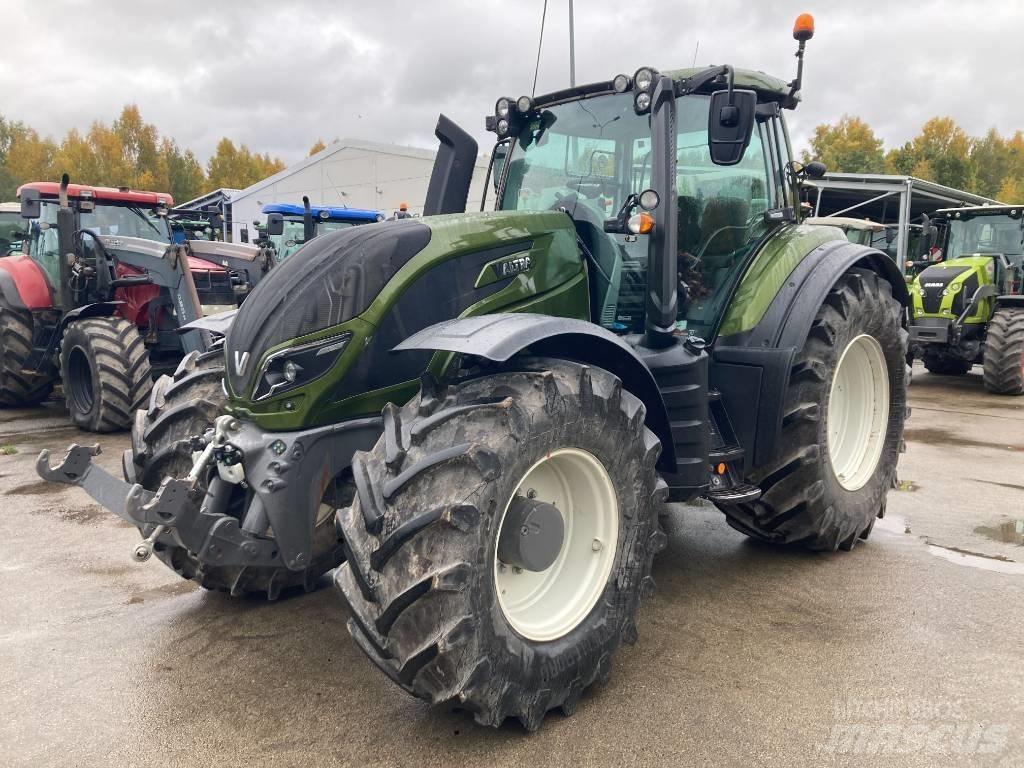 Valtra T 234 Трактори