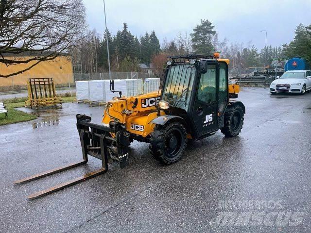 JCB 525-60T5 Телескопични товарачи
