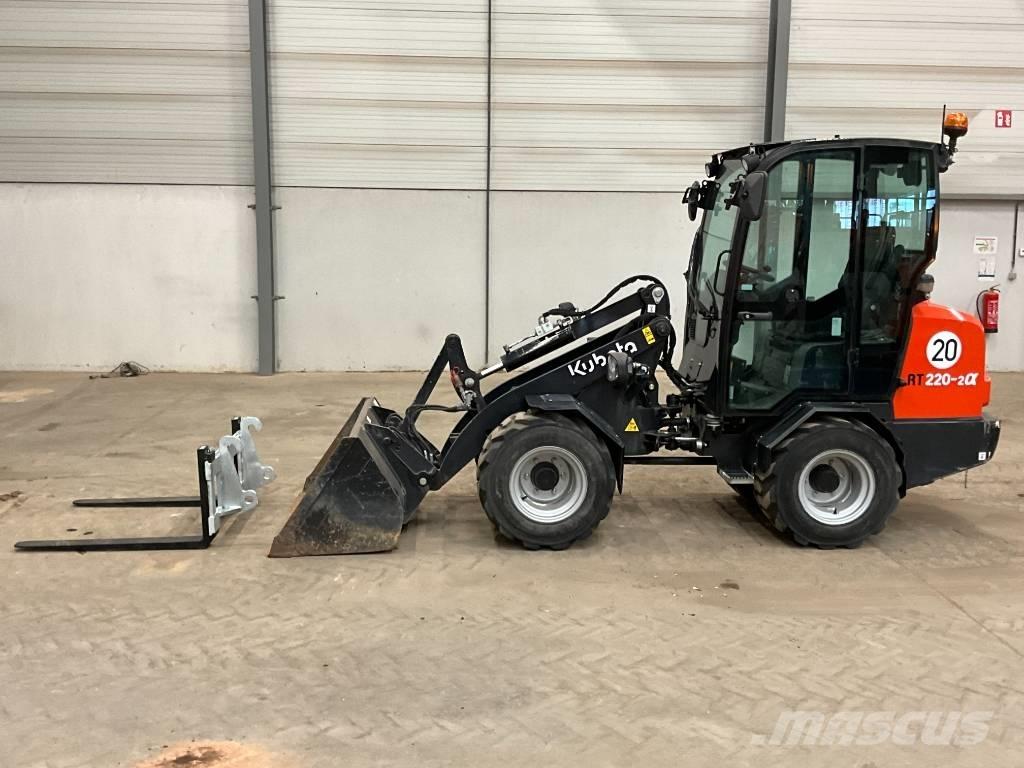 Kubota RT 220-2 A Колесни товарачи